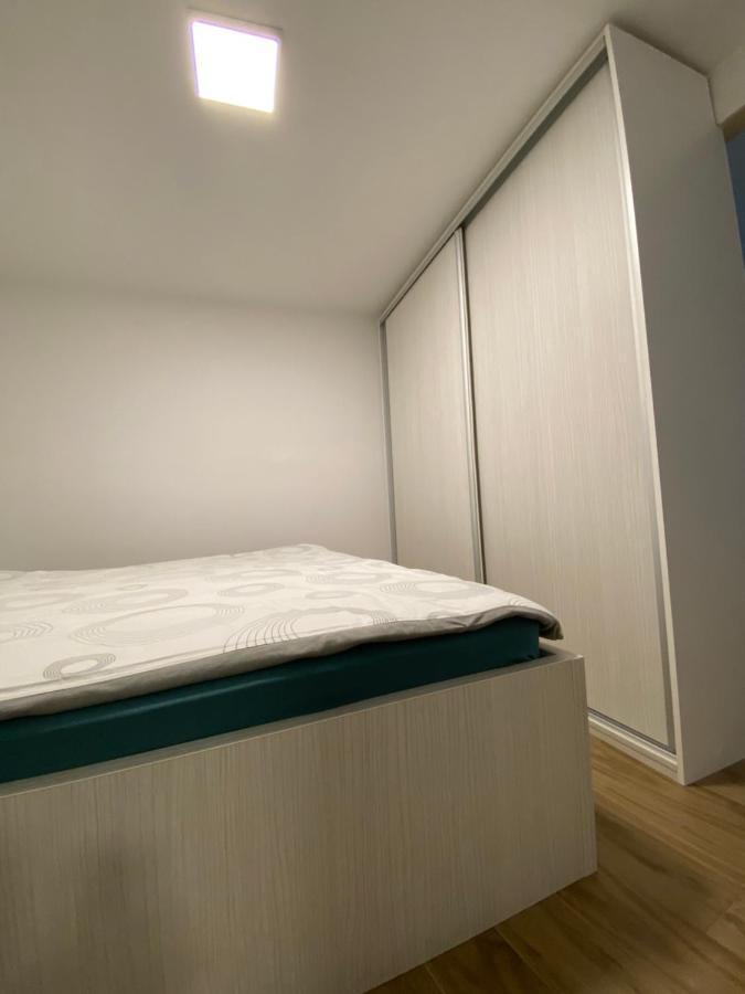 Apartma Sinitus Izola Exterior foto